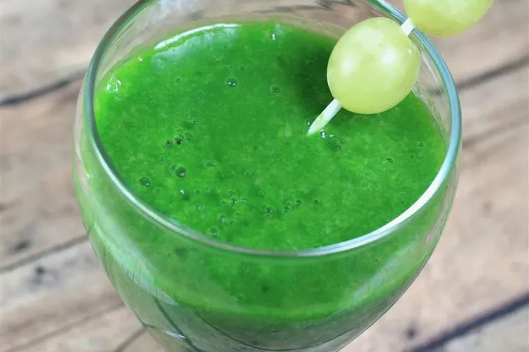 Cool Kale Smoothie