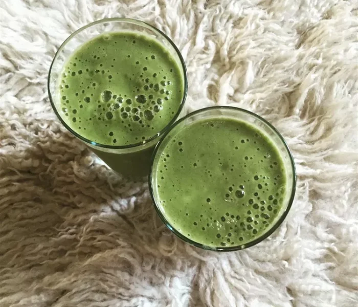 Kale Avocado Smoothie