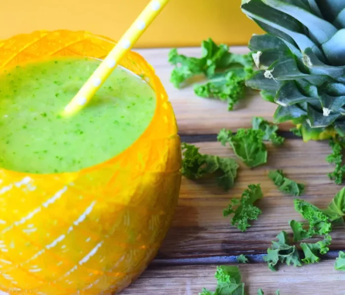 Kale and Pineapple Detox Smoothie