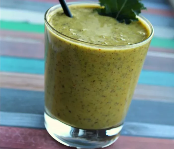 Kale and Turmeric Smoothie