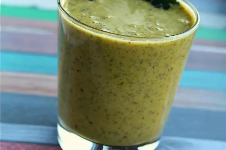 Kale and Turmeric Smoothie