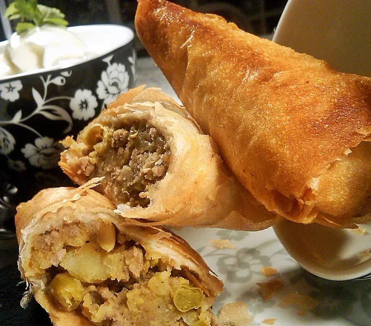 Spanakopita triangles